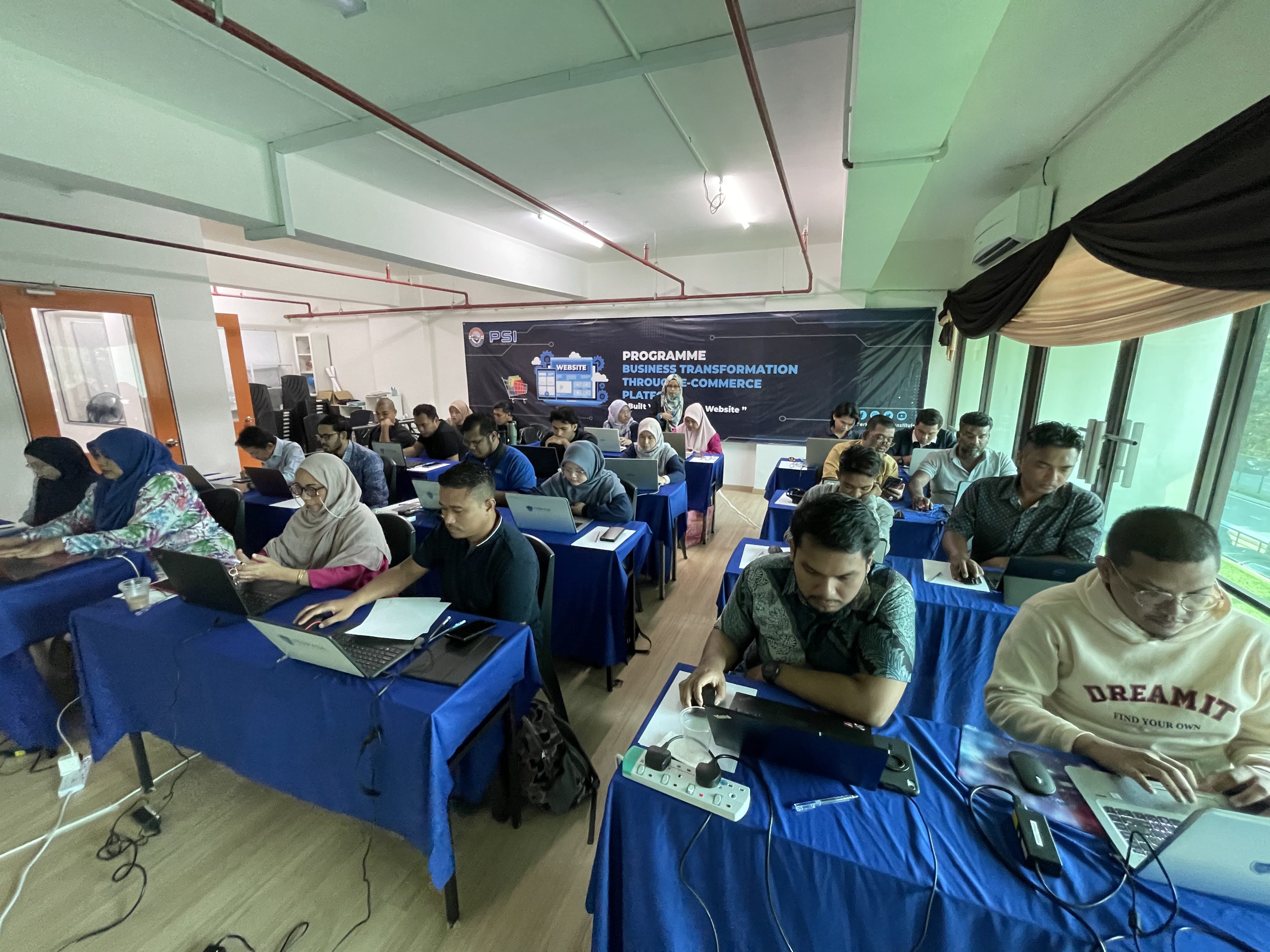 BA4F8900-8CDB-4335-BB7A-4CAB45594758